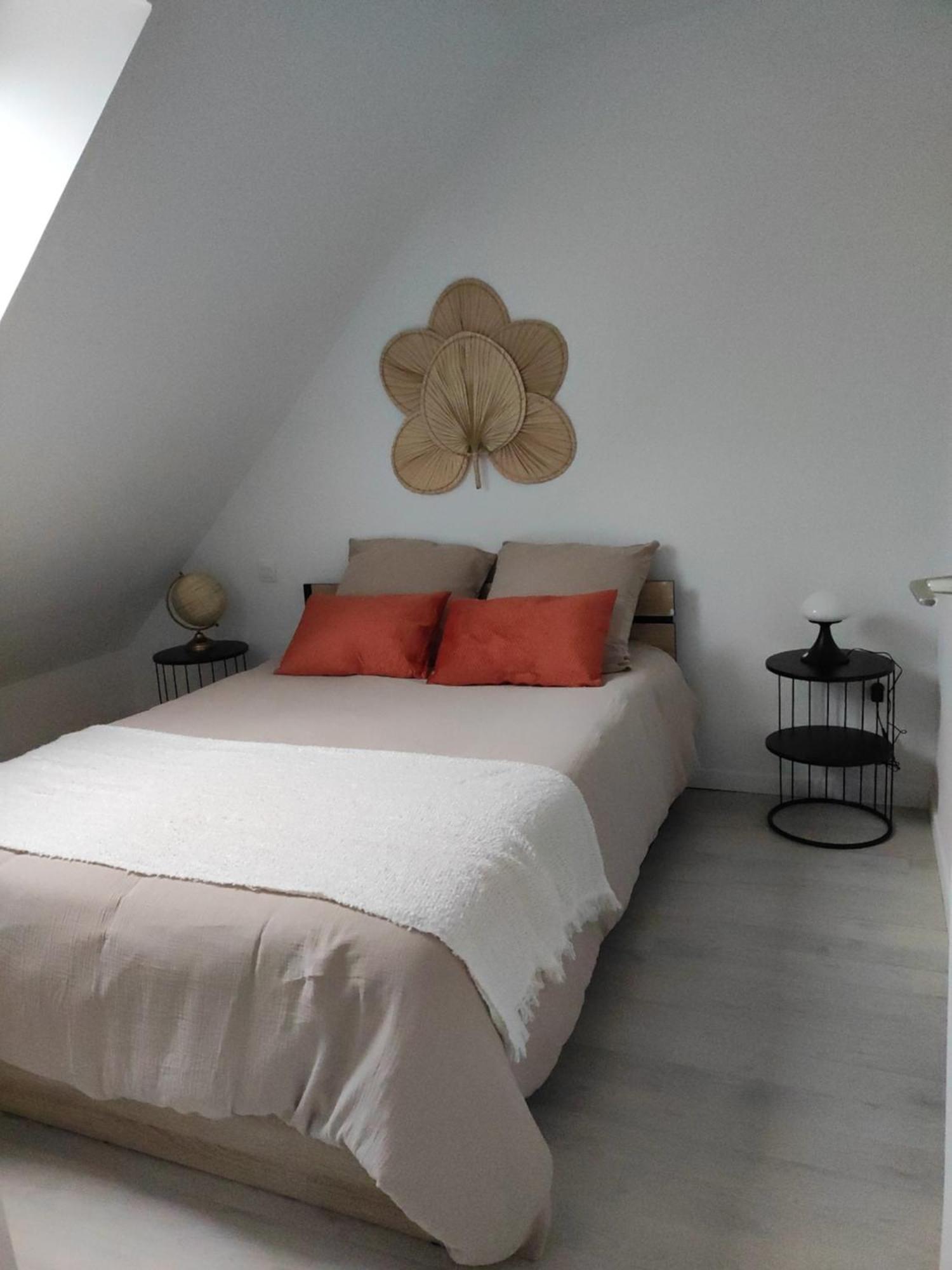 Le Ptit Normand Entre Ville & Plages Loucelles Екстер'єр фото